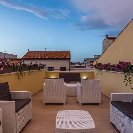 Th Collection Oristano